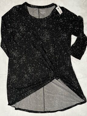 10/12 NWT Lane Bryant Black/White Long-Sleeve Twist Hem Tunic